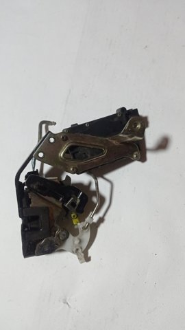 Замок задней двери, правой 8142025030 HYUNDAI