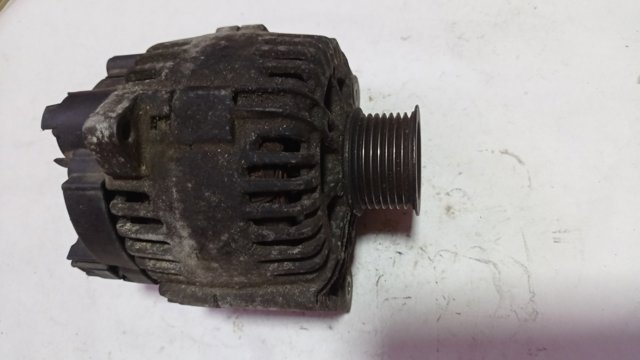 Генератор автомобиля 8200667610 RENAULT