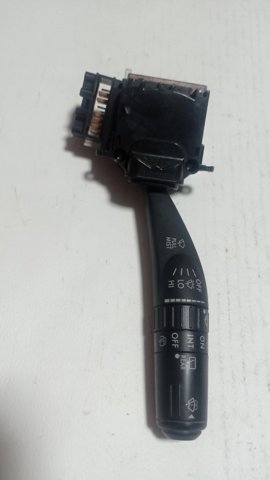 Подрулевой правый переключатель  83114AG031 SUBARU