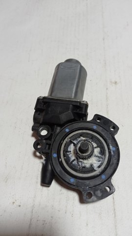 Мотор стеклоподъемника двери задней, левой 834502B000 HYUNDAI