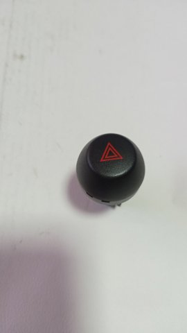 Кнопка включения аварийной сигнализации 8433242020 TOYOTA