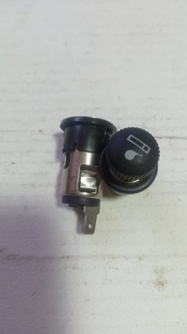 Розетка прикуривателя 9511024001 HYUNDAI