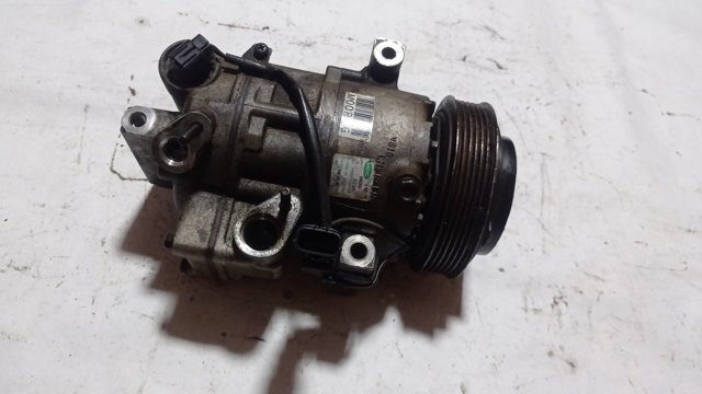 Компрессор климатической установки 977012Y000 HYUNDAI