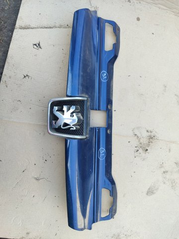 PEUGEOT 9616258477 Решетка радиатора в наличии Хмельницкий