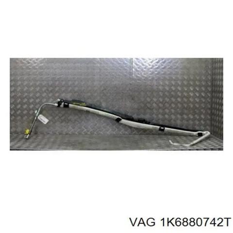 Шторка боковая правая 1K6880742T VAG