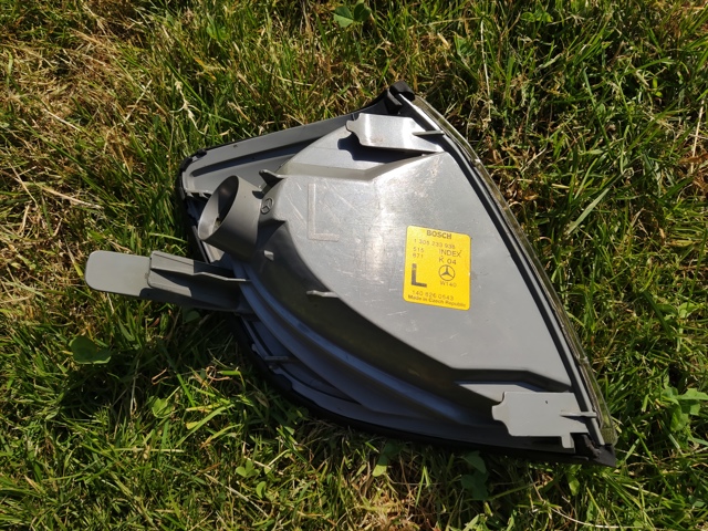 MERCEDES 1305233938 Указатель поворота левый в наличии Киев