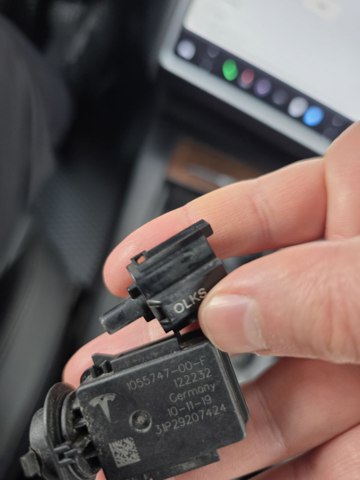 105574700F TESLA купить в Чернигов