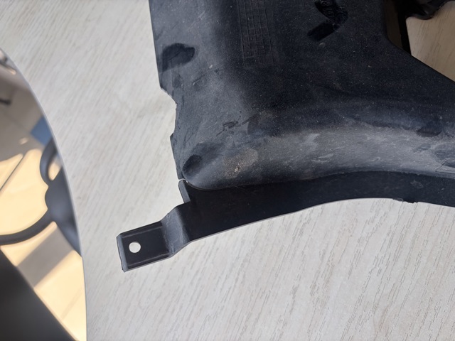 51118056305 BMW Дефлектор переднего бампера левый купить в Житомир