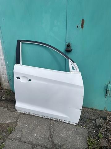 Пассажирская передняя дверь 76004D3001 HYUNDAI