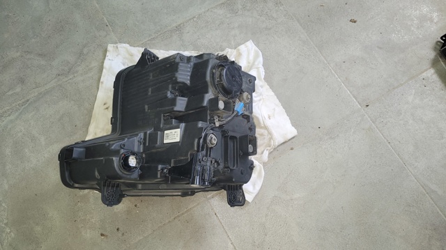 HYUNDAI 92101CG200 Левая фара в наличии Запорожье