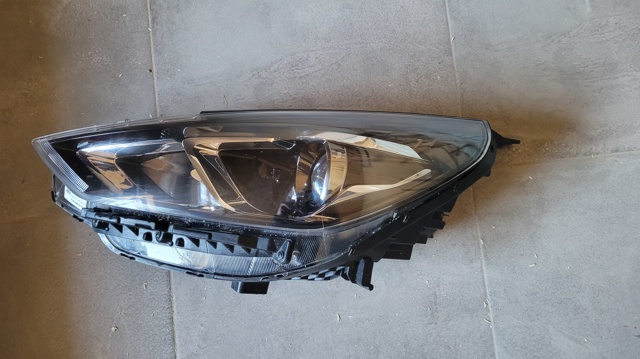 Фара дальнего света в сборе 92101G4500 HYUNDAI