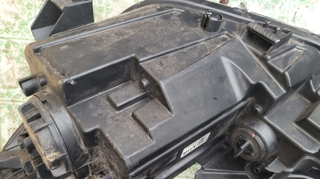 HYUNDAI 92102F2600 Правая фара в наличии Ирпень