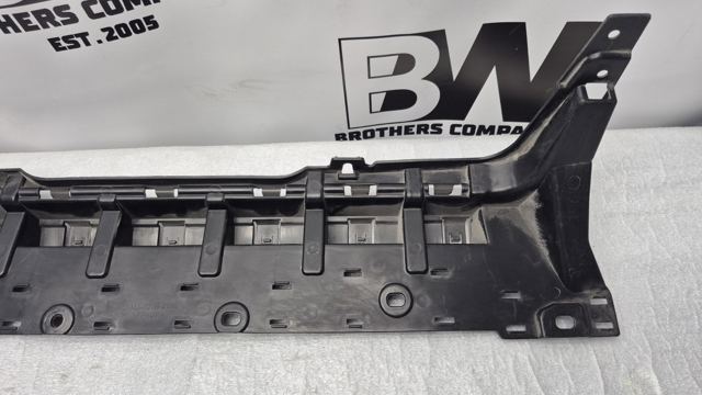 51127400674 BMW Кронштейн бампера заднего центральный купить в Николаев
