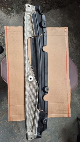 Защита заднего бампера 51758093938 BMW