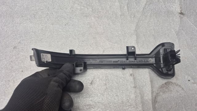 63137498159 BMW Указатель поворота зеркала левый купить в Киев