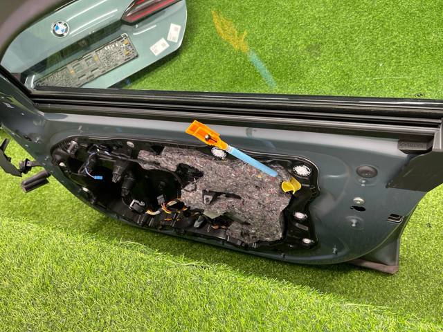 BMW 41515A32EA4 Дверь передняя правая в наличии Каменское