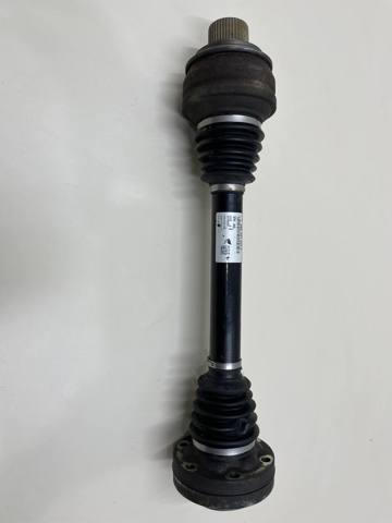 Полуось задняя, правая 4KE501204C VAG