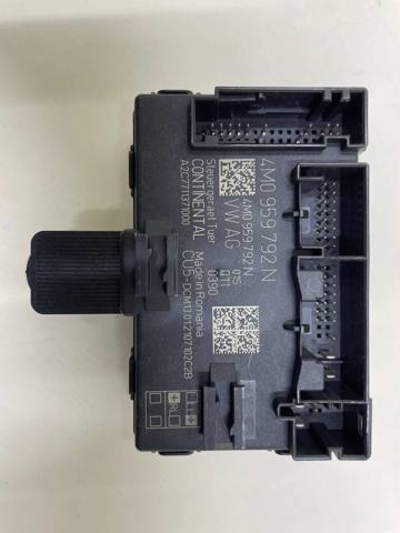 4M0959795N Блок комфорта задней двери купить Харьков
