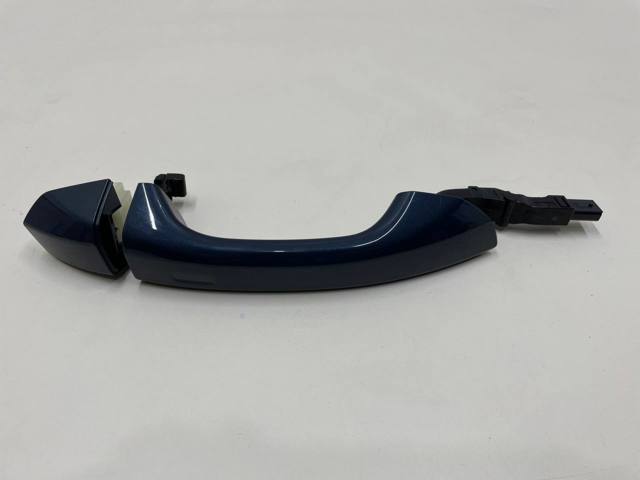 Внешняя ручка правой двери 4M8837206BGRU VAG