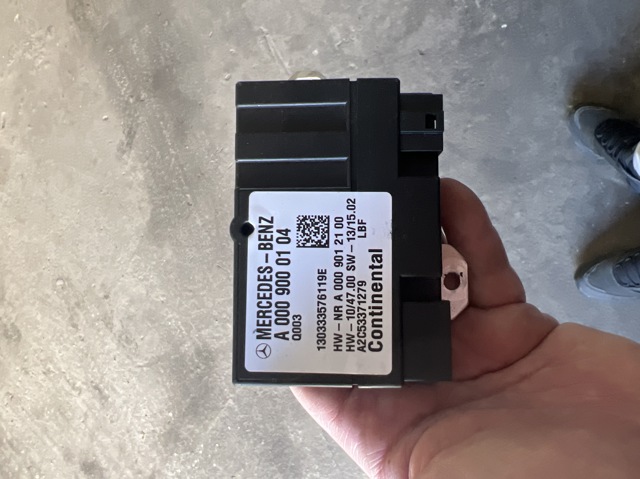 ЭБУ топливного насоса A0009000104 MERCEDES