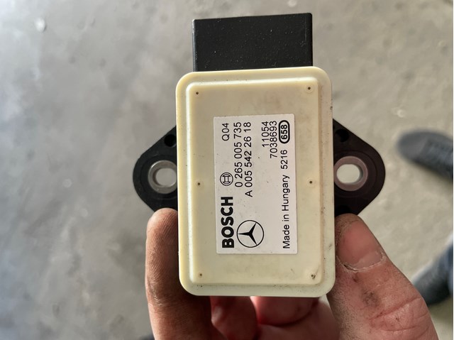 Датчик поперечного ускорения A0055422618 MERCEDES
