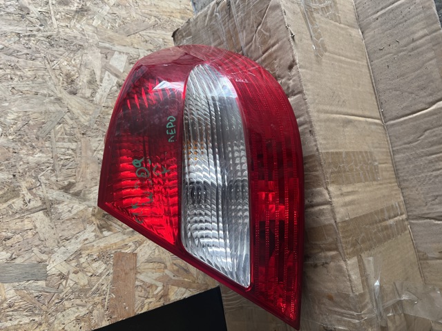 Фонарь задний правый A2098201664 MERCEDES