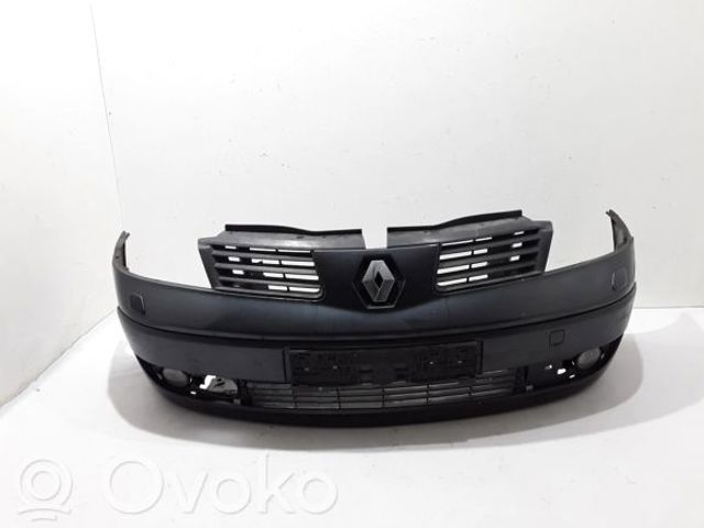 Бампер на авто 7701207359 RENAULT