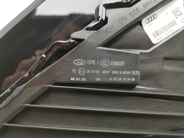 VAG 4M8941774 Фара правая в наличии Полтава