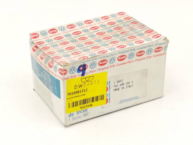 VAG 701698151C Колодки тормозные передние дисковые в наличии Полтава