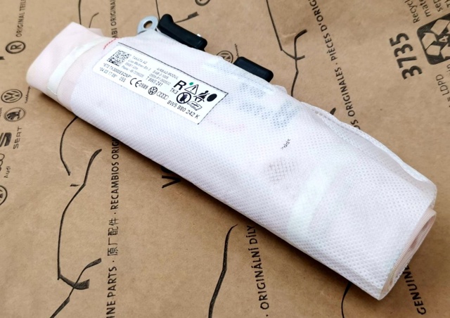 VAG 8W5880242K Подушка безопасности (AIRBAG) спинки сиденья правого в наличии Кривой Рог