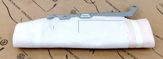 8W5880242K Подушка безопасности (AIRBAG) спинки сиденья правого купить Харьков
