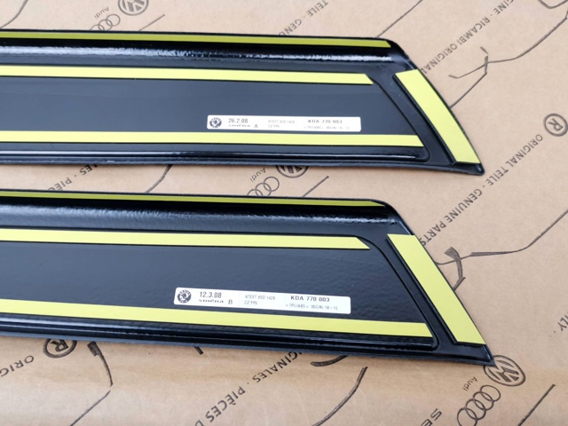 VAG KDA770003 Накладки на пороги в наличии Винница
