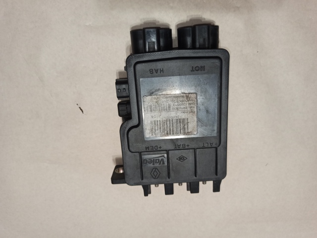 Монжатный блок реле 243800014R RENAULT