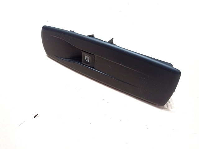 Кнопки переднего правого стеклоподъемника 809600750R RENAULT