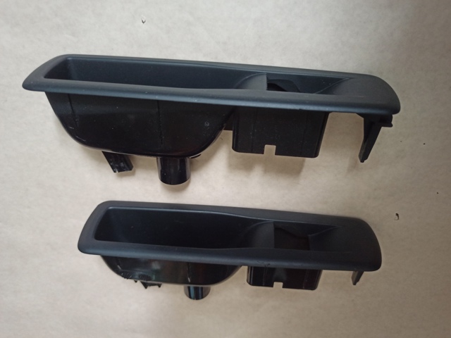 82944002R RENAULT Кнопка подъемника заднего стекла купить в Каменское