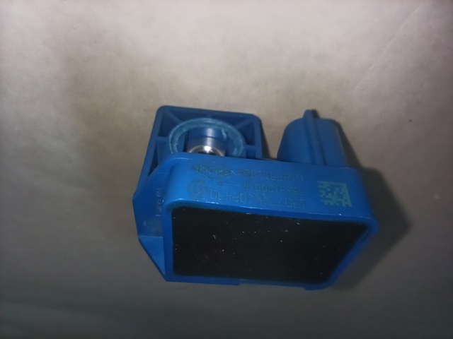 988310001R RENAULT Датчик удара купить в Киев