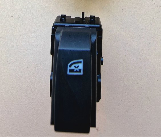 Кнопка блокировки замка двери 254293697R RENAULT