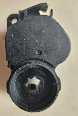 T1009914P VALEO Привод заслонки печки купить в Каменское