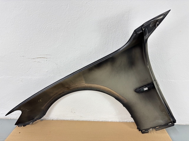 Pára-lama dianteiro direito BMW 7 F01, F02, F03, F04