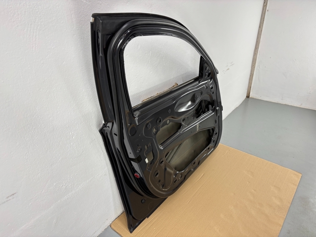BMW 41525A2A387 Дверь передняя левая в наличии Чернигов
