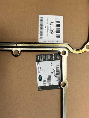 LR011343 LAND ROVER Прокладка впускного коллектора верхняя купить в Николаев