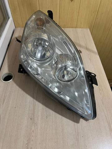 Фара передняя правая 13260845 OPEL