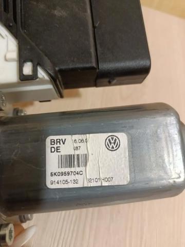 1K0959704C Механизм стеклоподъемника двери задней правой купить Кривой Рог