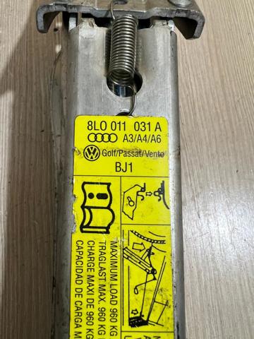 8L0011031A VAG Домкрат купить в Житомир