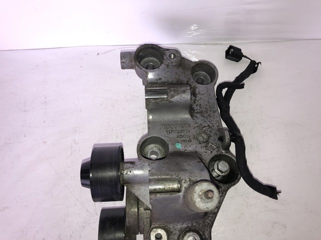 117102273R RENAULT купить в Полтава