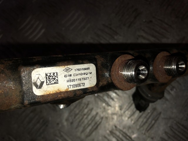 175215346R RENAULT Распределитель топлива (рампа) купить в Харьков