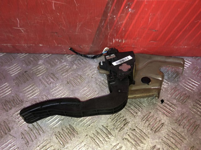RENAULT 180023122R Педаль газа в наличии Ужгород