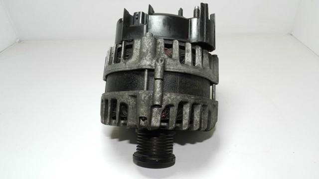 231007619R RENAULT Генератор купить в Житомир
