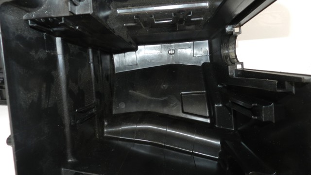 243128538R Крышка блока предохранителей купить Николаев