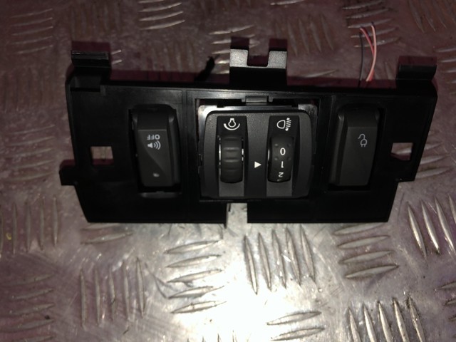 Кнопка корректора фар 251900567R RENAULT